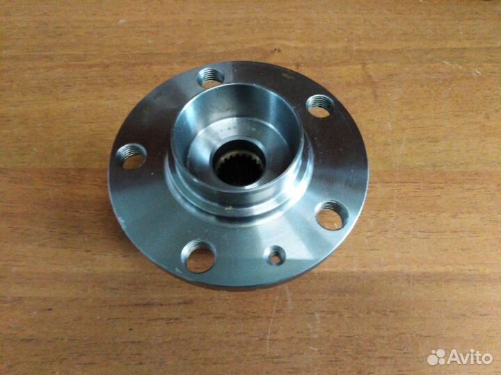 Ступица передняя Volkswagen Polo 2002-2006