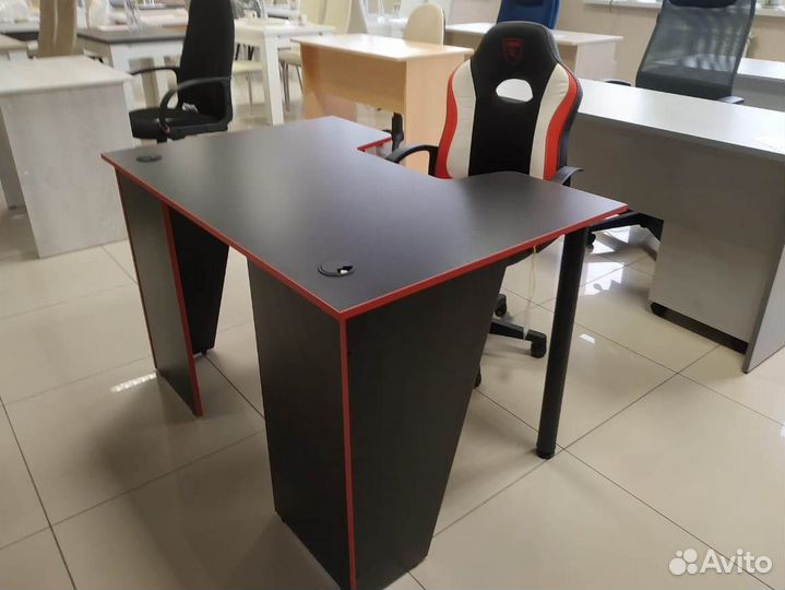 Игровой компьютерный стол 1 с бесплатной доставкой