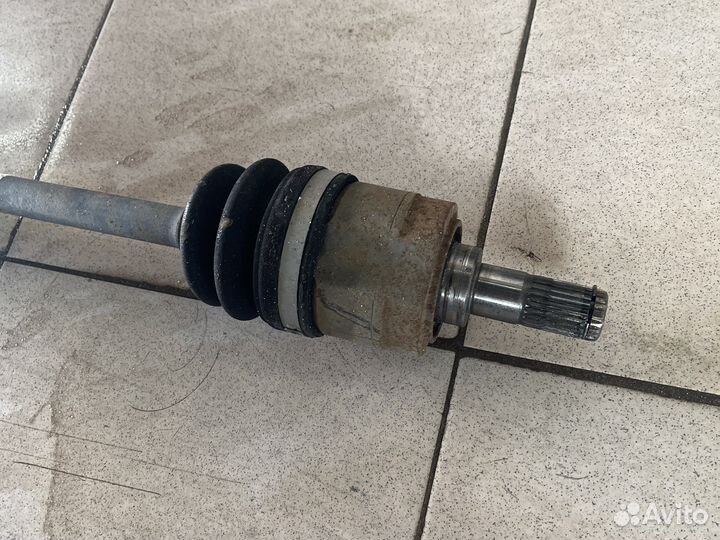 Привод левый Hyundai i30 2010-12г 1.6 МКПП