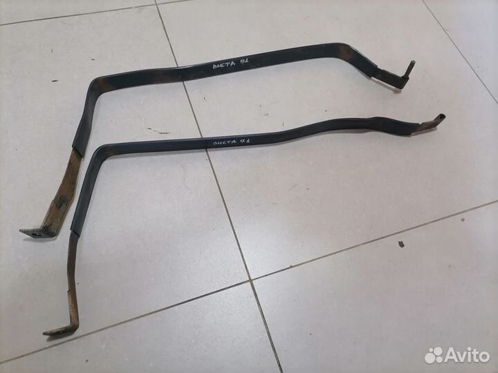 Лента крепления бензобака Toyota Vista