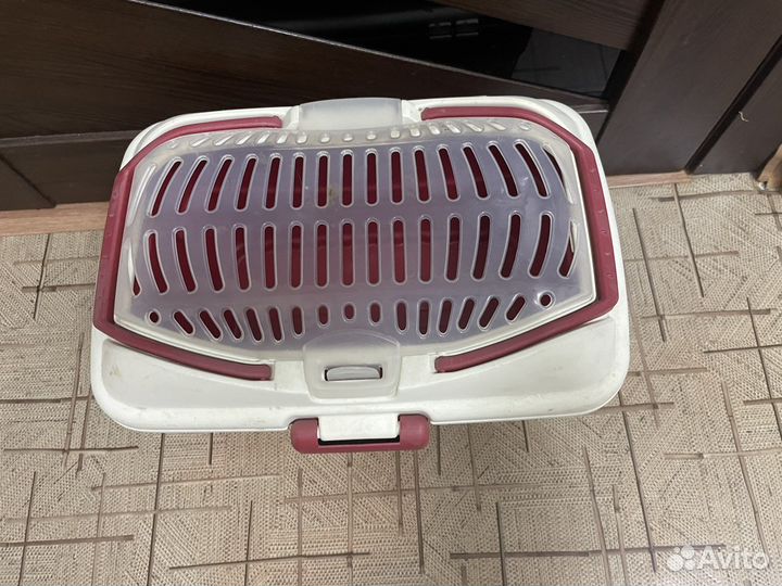 Переноска для животных пластиковая