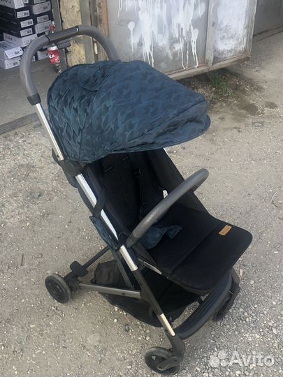 Прогулочная коляска Pituso Style