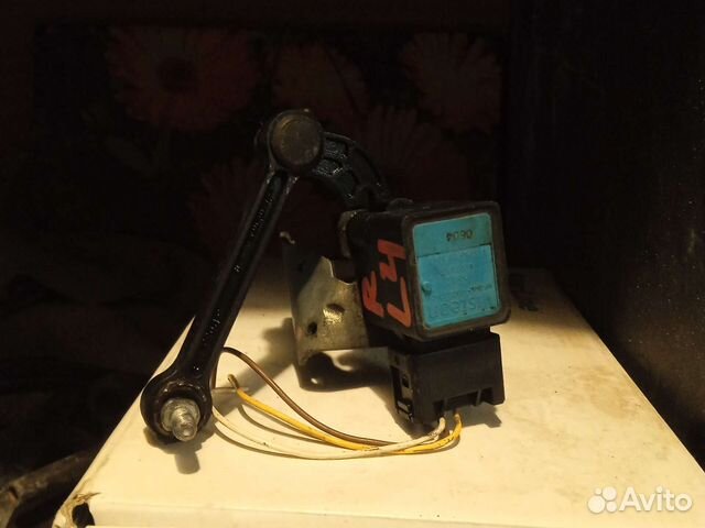 Датчик положения кузова volvo s40 задний