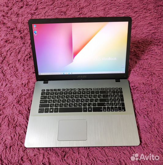 Ноутбук Asus 17.3 дюйма / Intel N5000 Silver