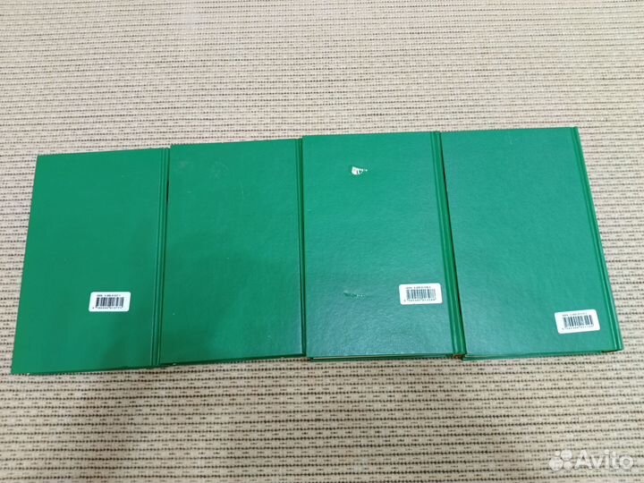 Продается собрание сочинений Есенина в 4 томах