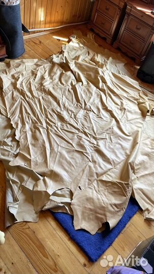 Два листа натуралльной кожи