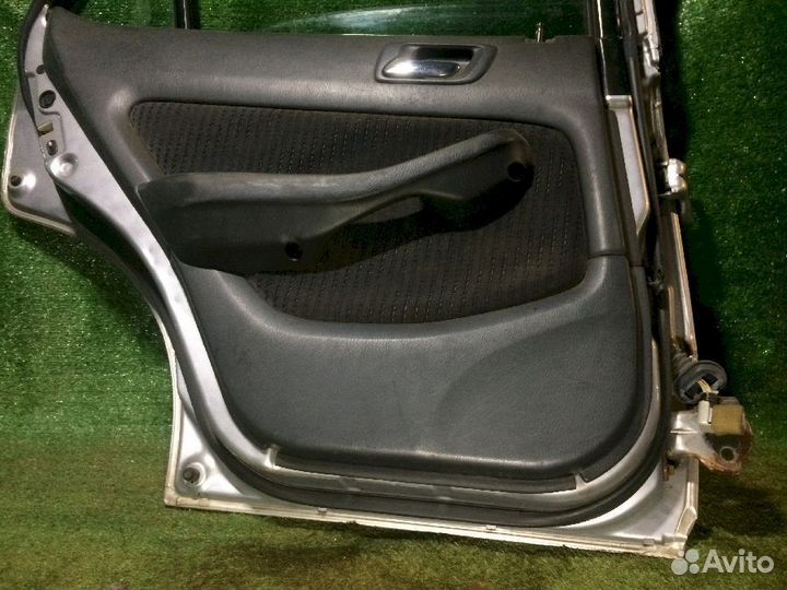 Дверь задняя левая Sedan Honda Accord CF3 Серебро