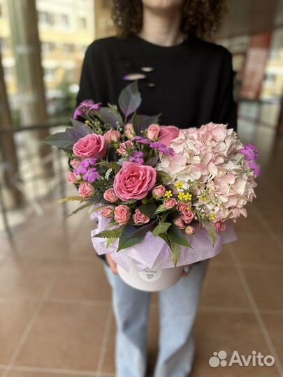 Шляпные коробки с цветами