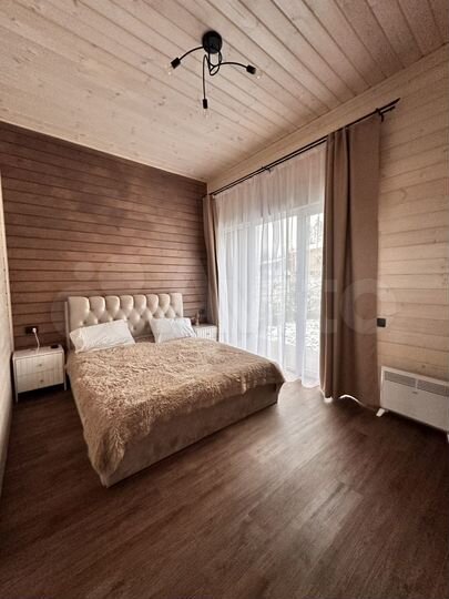 Дом 100 м² на участке 8 сот.