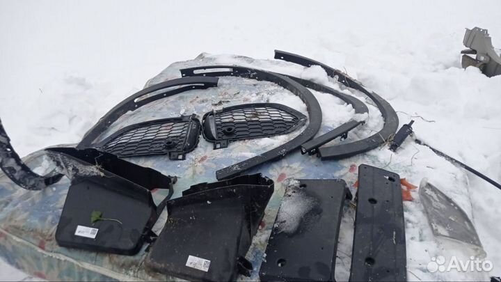 Кронштейны, воздуховоды радиатора бмв Х5(F15)