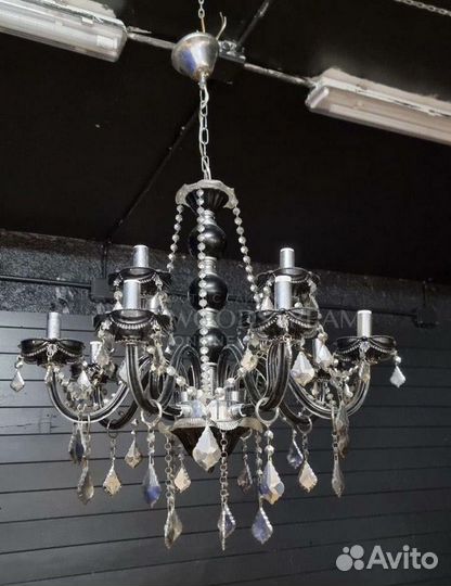 Люстра. 2 штуки. Хрусталь. Винтажная мебель.Европа