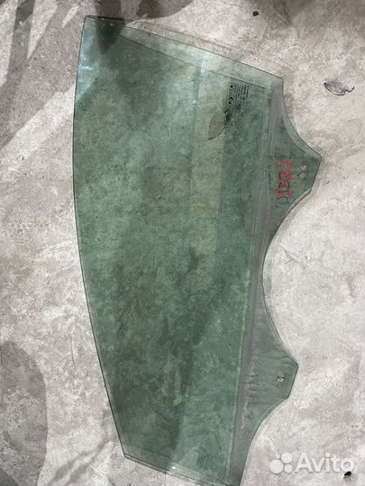 Стекло двери переднее левое ford focus 3