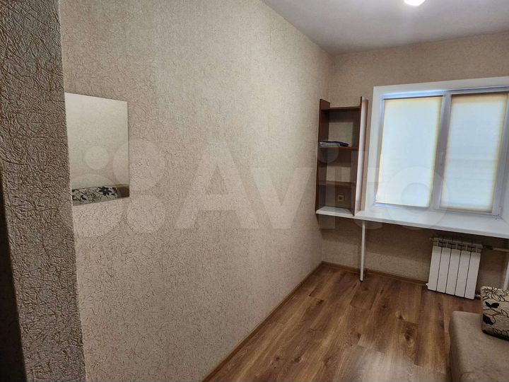 Комната 9,3 м² в 6-к., 2/5 эт.