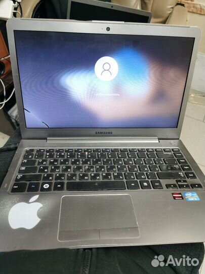 Samsung NP530U4B