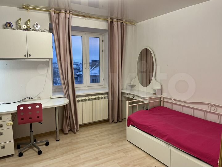 3-к. квартира, 143 м², 5/6 эт.