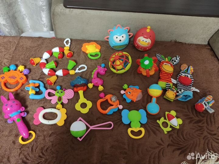 Развивающие игрушки пакетом