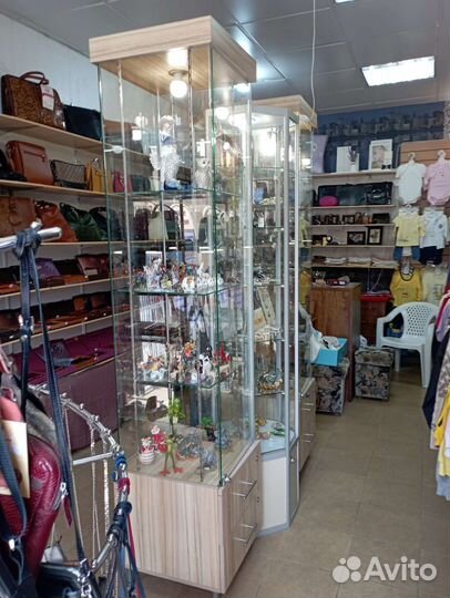 Стеклянная витрина бу
