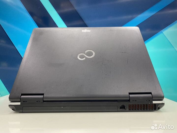 Ноутбук Fujitsu 14