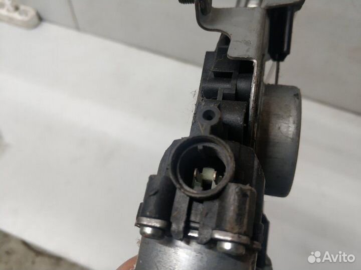 Стеклоподъемник задний левый Hyundai Solaris