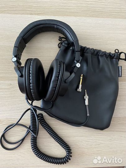 Наушники Audio-technica ATH M50