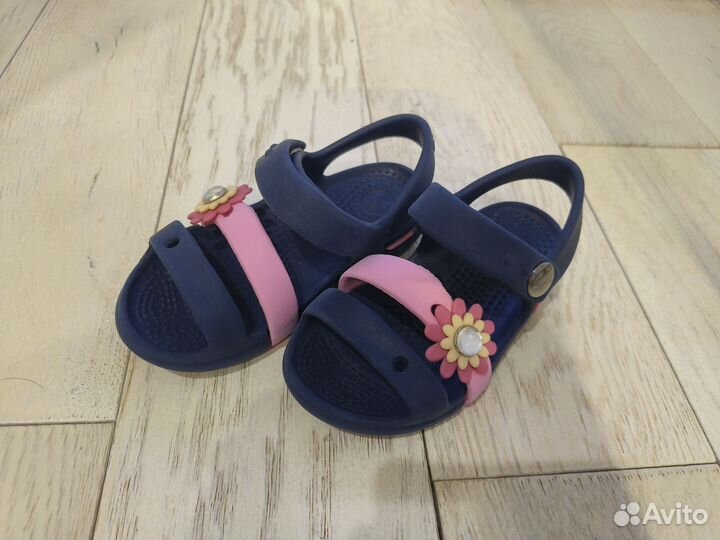 Сандалии crocs c8 для девочки