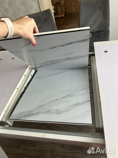 Кухонный стол