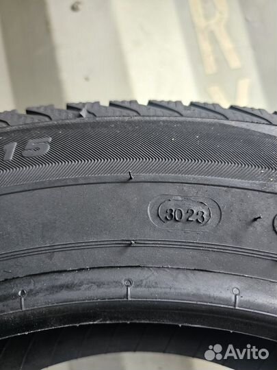 Viatti Brina V-521 185/60 R15 84T