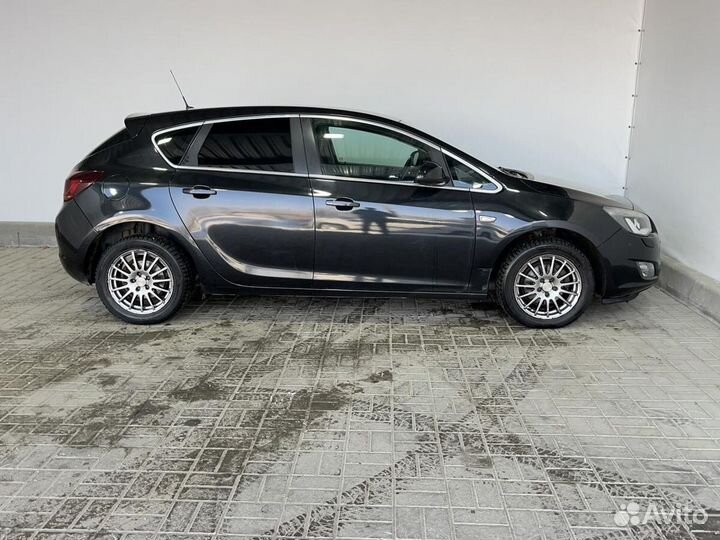 Opel Astra 1.6 AT, 2011, 151 351 км