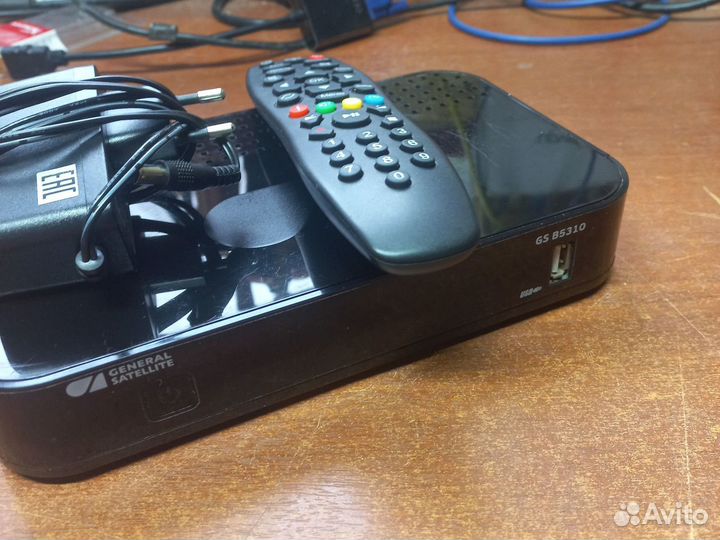 Приемник триколор HD с оплатой б/у