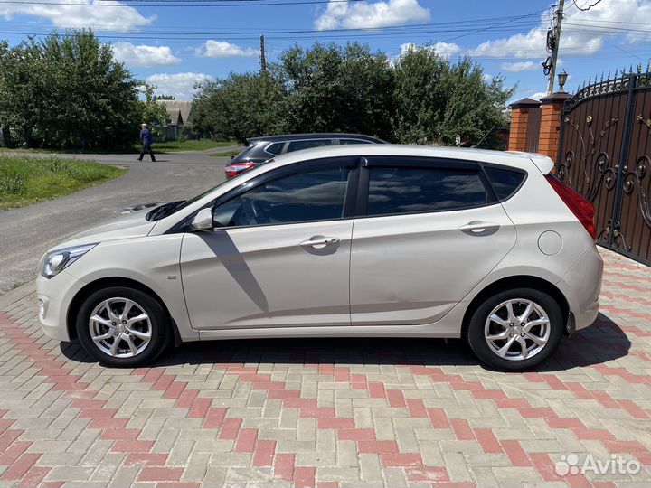 Hyundai Solaris 1.6 AT, 2015, 119 000 км