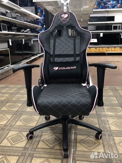 Игровое кресло CouGar с механизмом качания