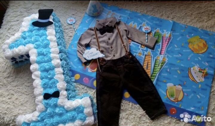 Продам наряды для малышей на годовасие