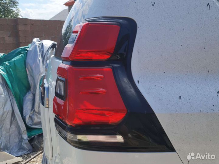 Toyota Prado 150 фонарь задний