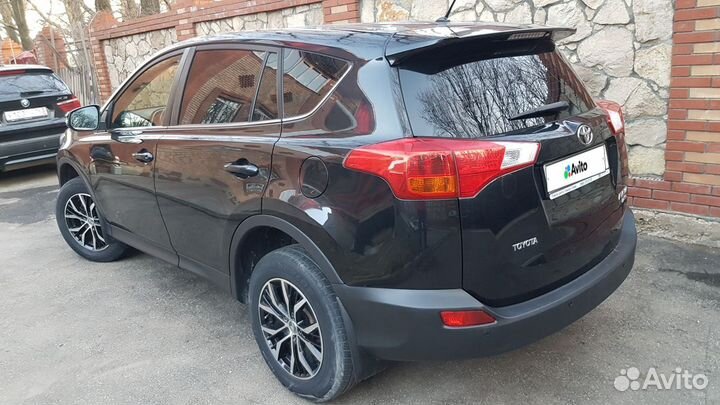 Toyota RAV4 2.0 CVT, 2015, 111 600 км