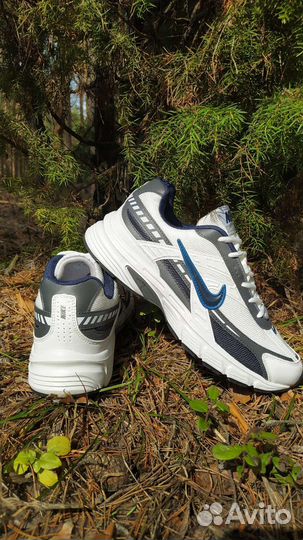 Кроссовки Nike новые
