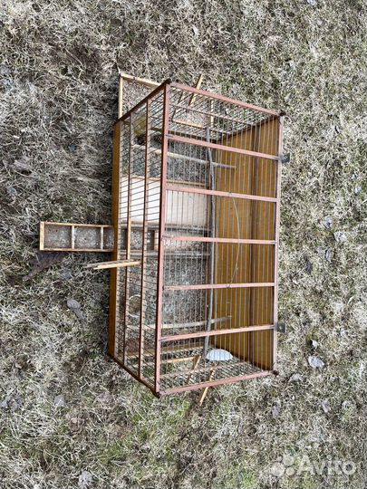 Большая клетка для птиц