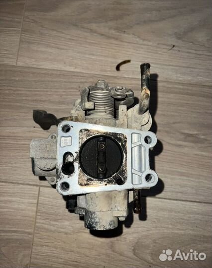 Дроссельная заслонка Nissan Micra k11 March