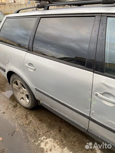 Дверь задняя L/R Фольксваген Пассат Б5 в сборе