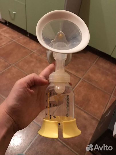 Молокоотсос medela ручной