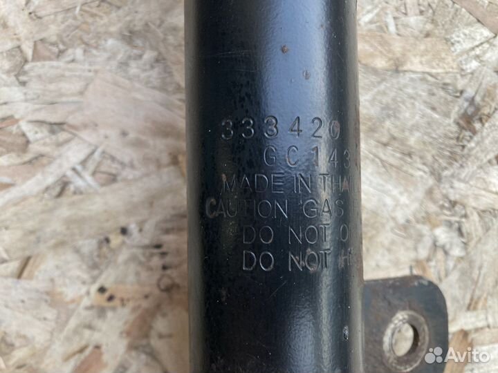 Амортизаторы задние Шевроле Лачетти Разбор