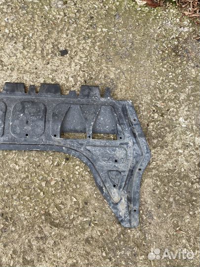 Защита двигателя Volkswagen Passat B7