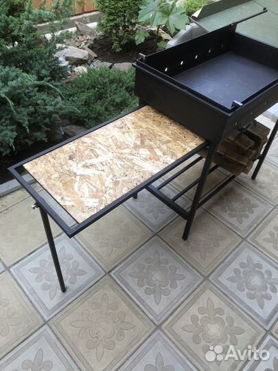 Мангал с выдвижной столешницей