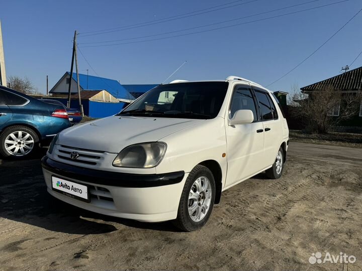 Toyota Raum 1.5 AT, 1998, 256 000 км