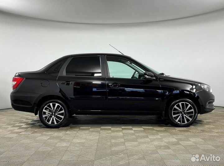 LADA Granta 1.6 МТ, 2022, 24 000 км