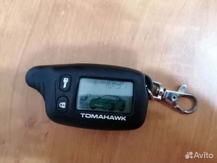 Продам брелок для сигнализации Томагавк 9010