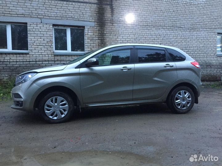 LADA XRAY 1.6 МТ, 2019, битый, 266 000 км