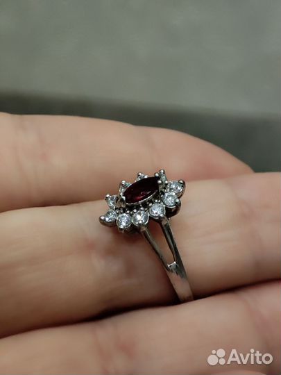 Серебряное кольцо