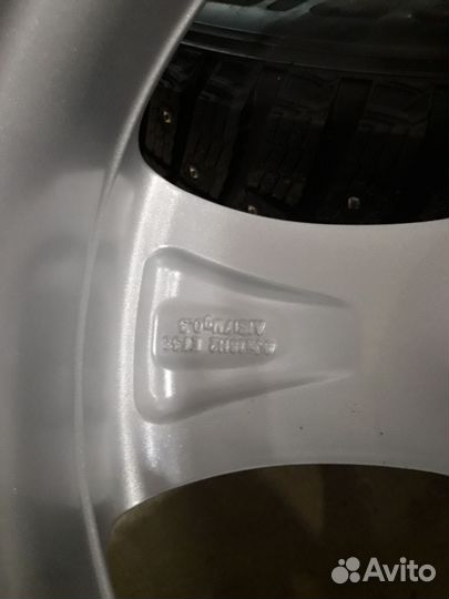 Комплект зимних колес R18 Mercedes GLC 4шт новые