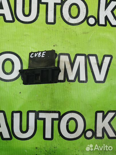 Резистор отопителя Nissan Cube