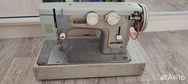 Швейная машина Чайка 3